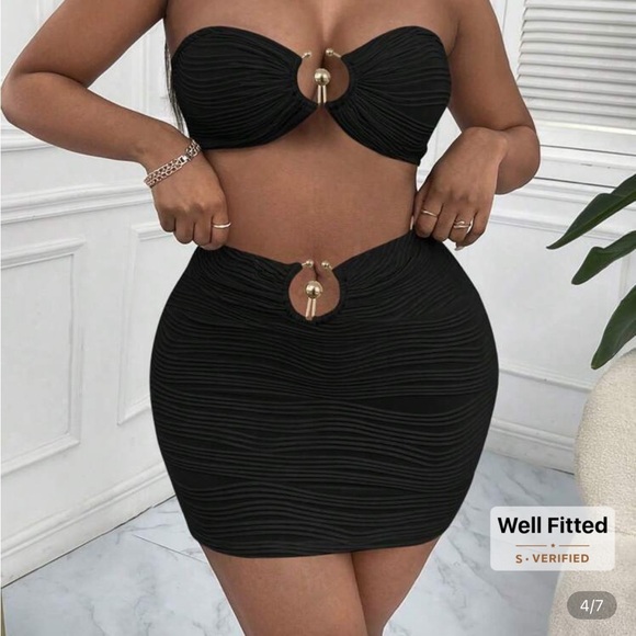 SHEIN 2 piece skirt set - Picture 1 of 4